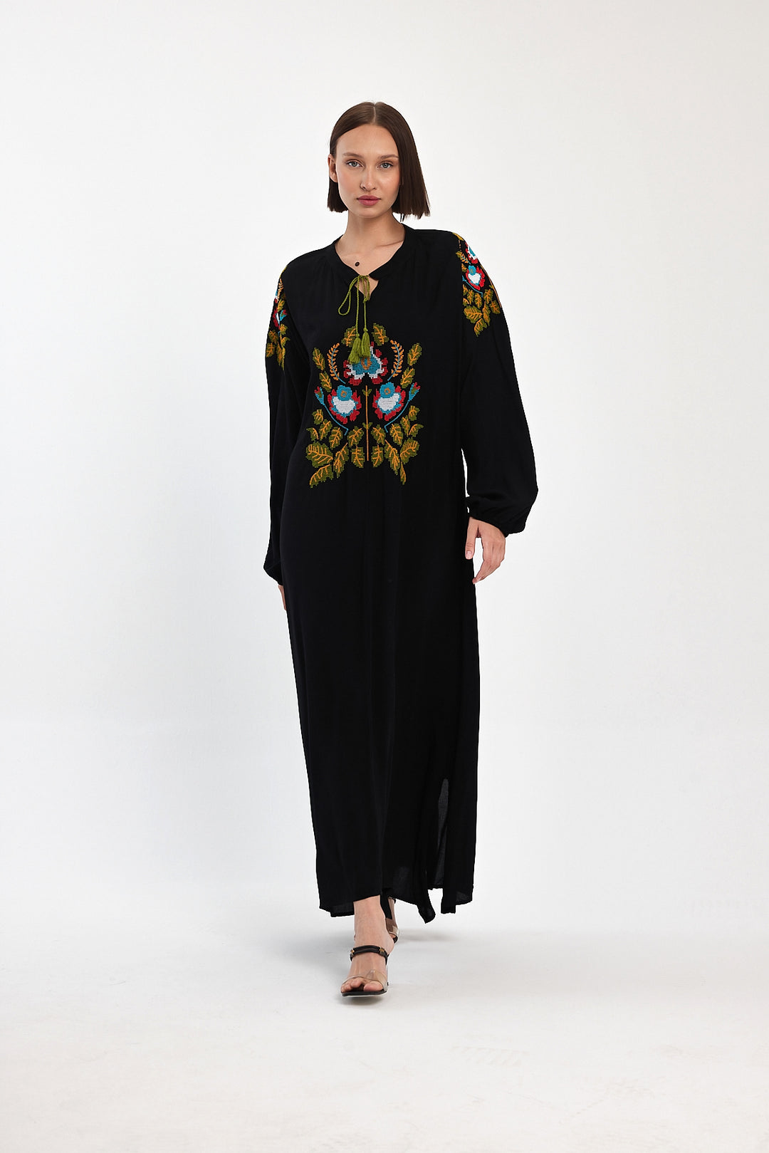 (4P.PACK) Boho Heritage Floral Embroidered Maxi Dress