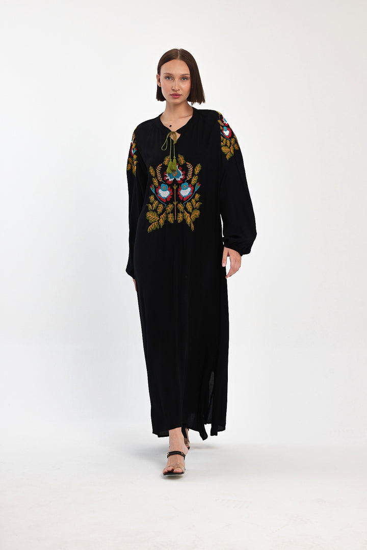 (4P.PACK) Boho Heritage Floral Embroidered Maxi Dress