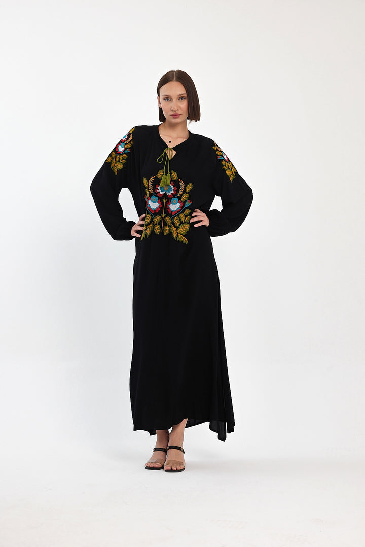 (4P.PACK) Boho Heritage Floral Embroidered Maxi Dress
