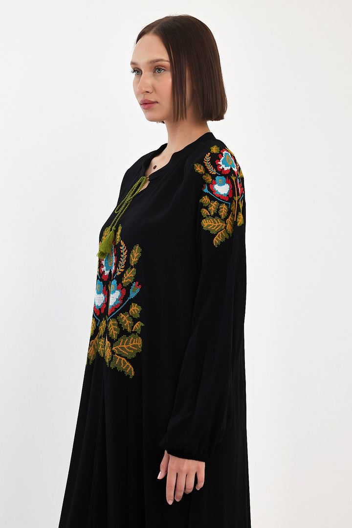 (4P.PACK) Boho Heritage Floral Embroidered Maxi Dress