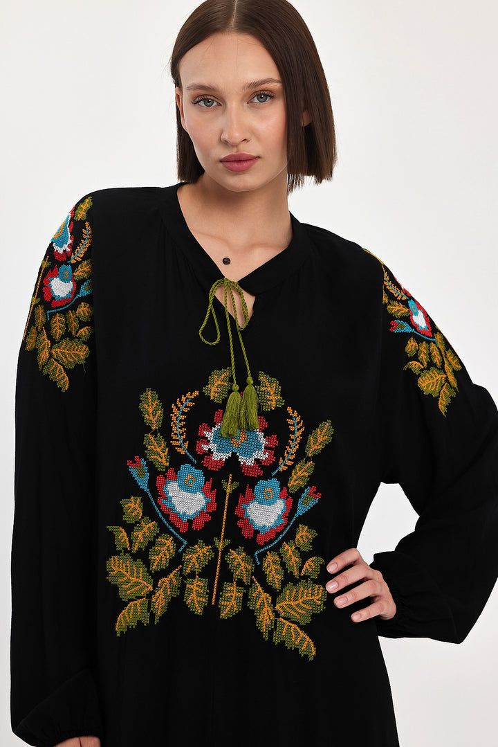 (4P.PACK) Boho Heritage Floral Embroidered Maxi Dress