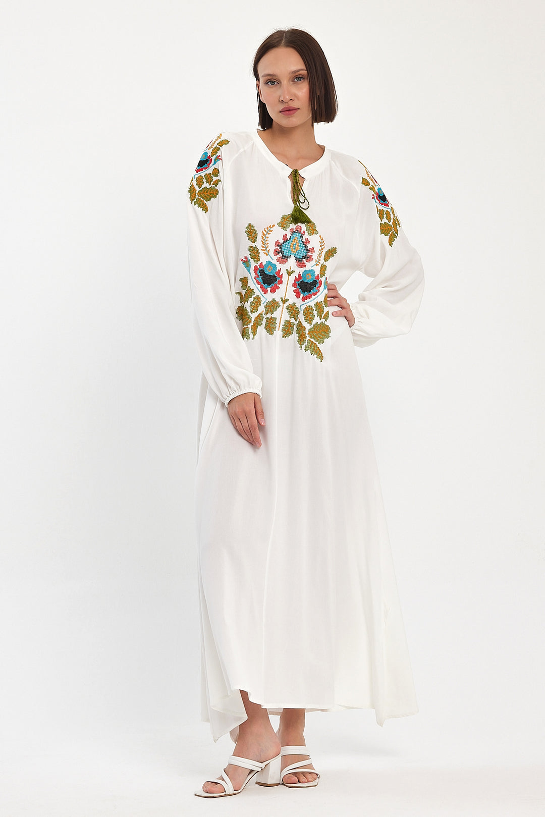(4P.PACK) Boho Heritage Floral Embroidered Maxi Dress