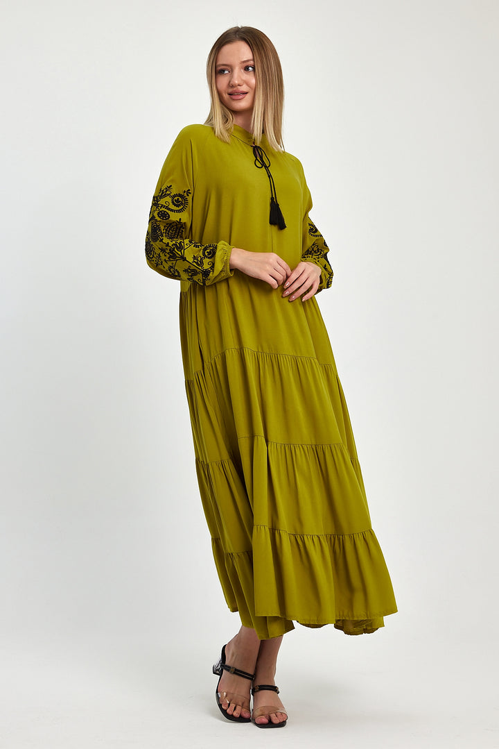 (4P.PACK) Heritage Muse Embroidered Maxi Dress