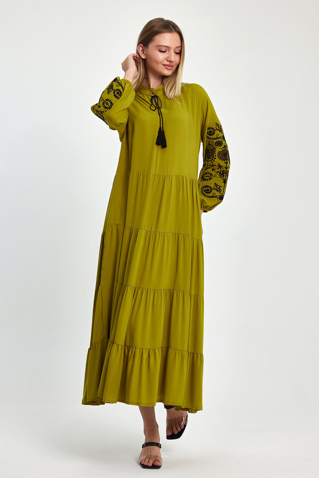 (4P.PACK) Heritage Muse Embroidered Maxi Dress