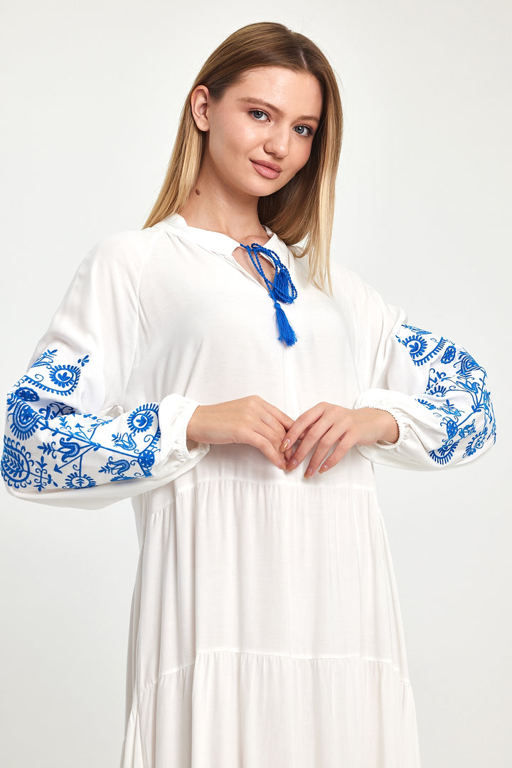 (4P.PACK) Heritage Muse Embroidered Maxi Dress