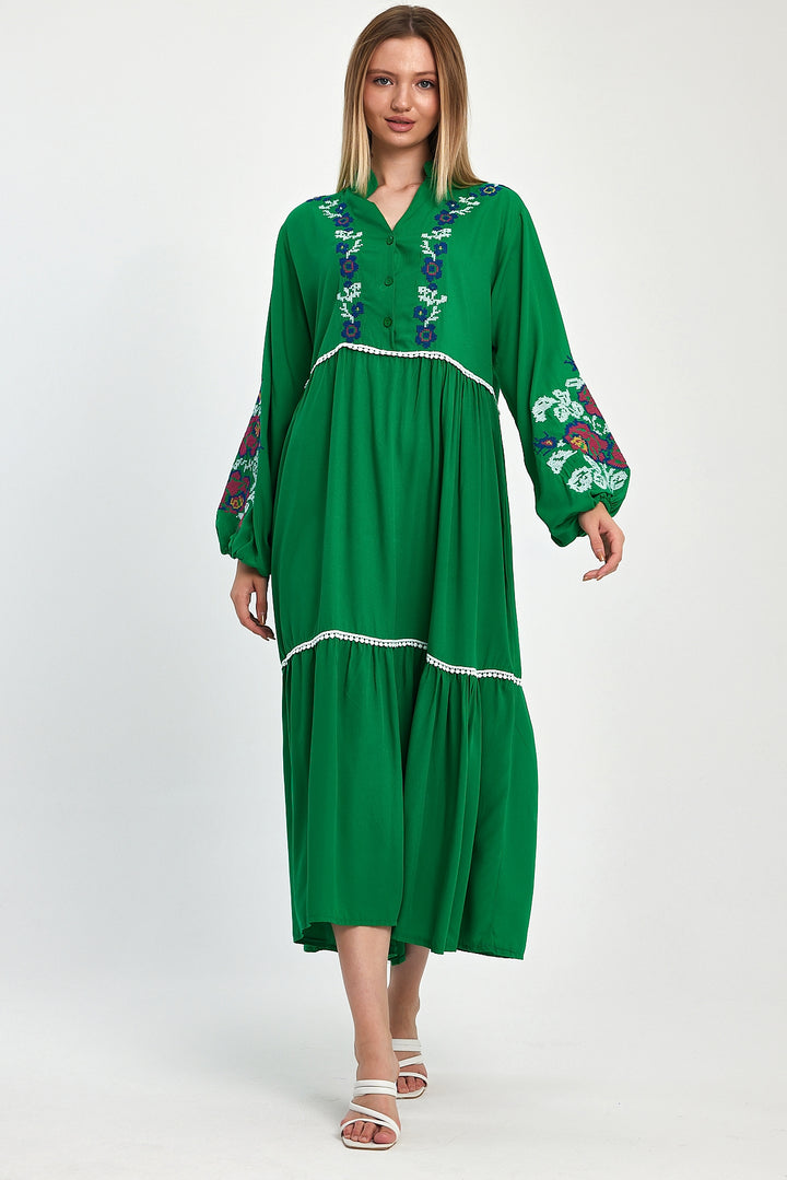 (4P.PACK) Bohemian Garden Embroidered Maxi Dress