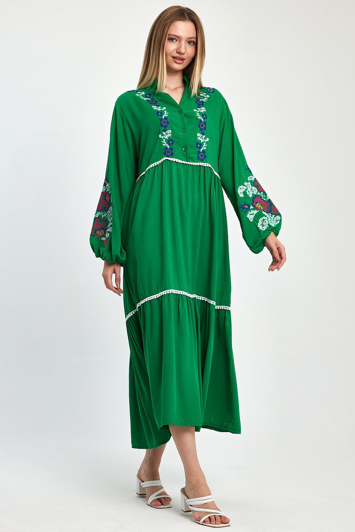 (4P.PACK) Bohemian Garden Embroidered Maxi Dress