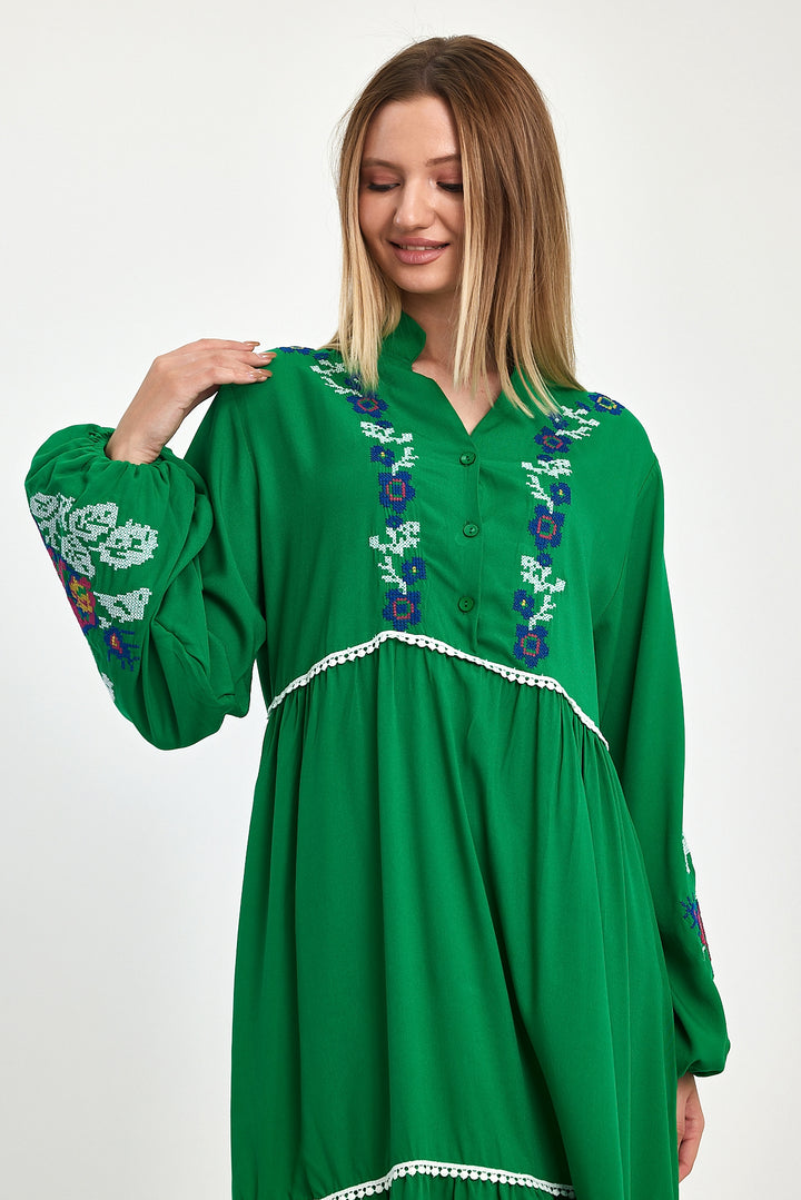 (4P.PACK) Bohemian Garden Embroidered Maxi Dress