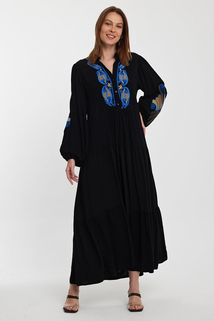 (4P.PACK)Midnight Peacock Embroidered Maxi Dress