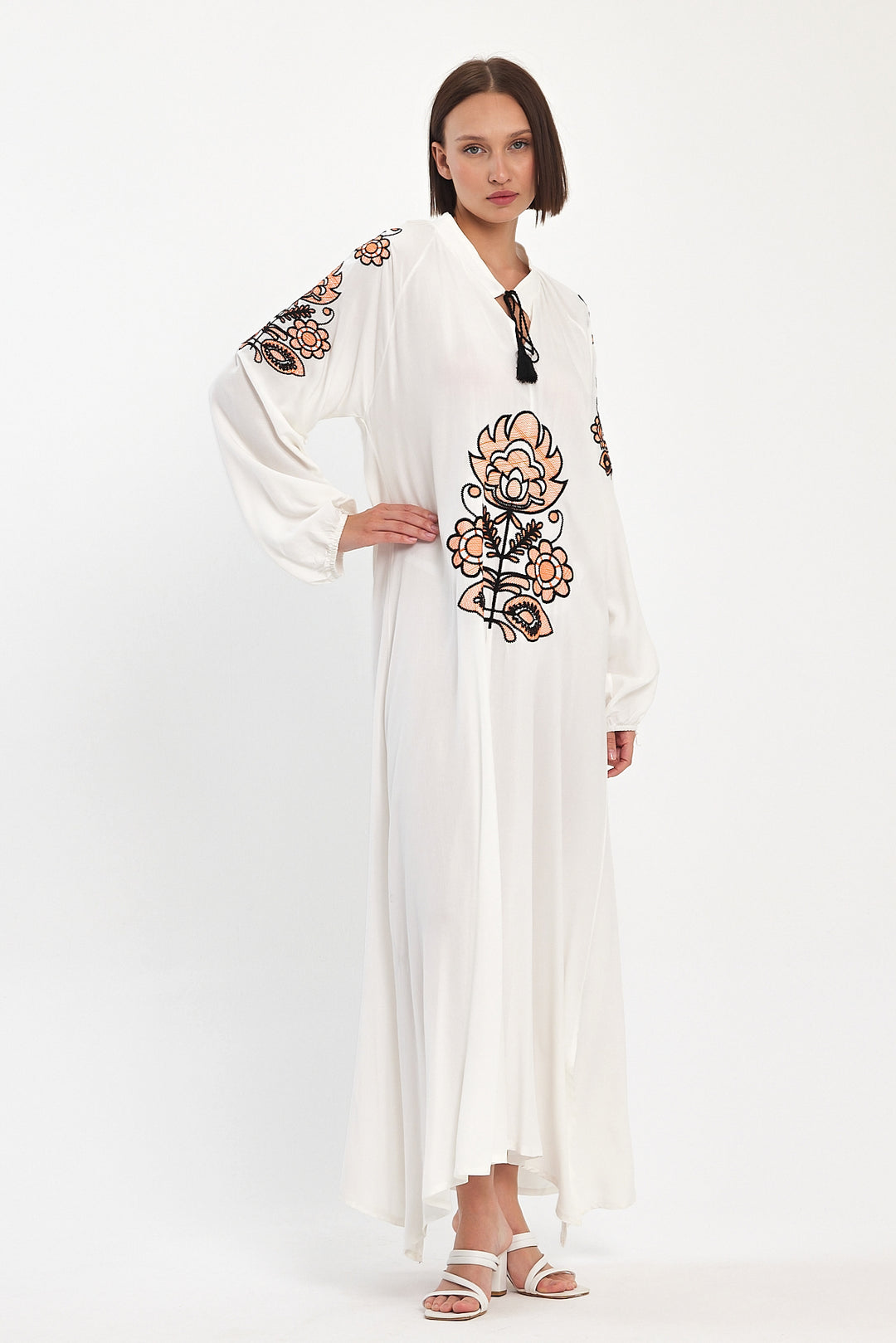 (4P.PACK) Boho Luxe Embroidered Maxi Dress
