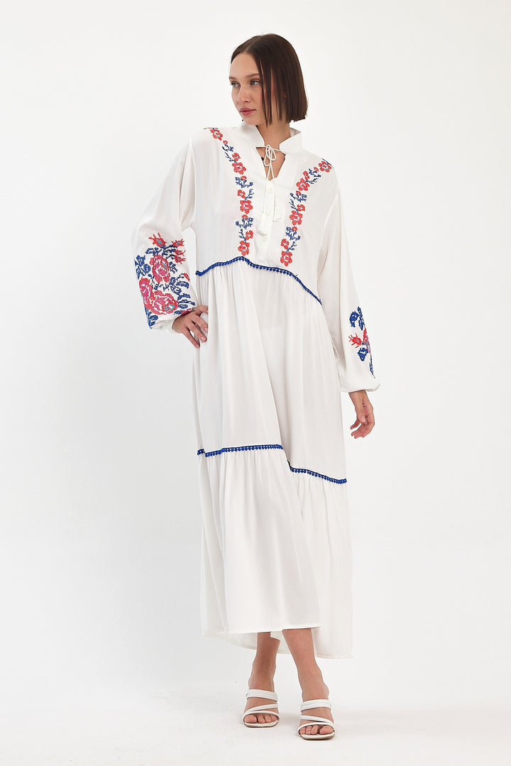 (4P.PACK) Bohemian Garden Embroidered Maxi Dress