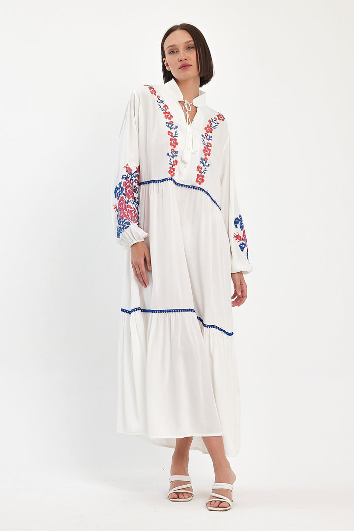 (4P.PACK) Bohemian Garden Embroidered Maxi Dress