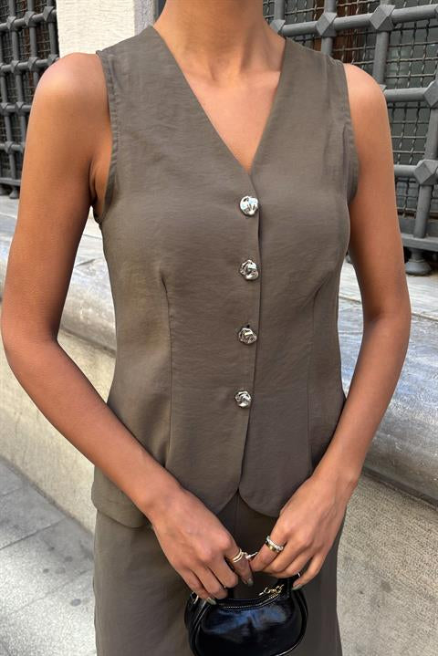 arkasi-bagcikli-yelek-plazza-pantolon--4ffc-9