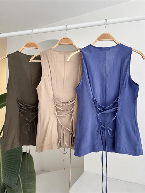 arkasi-bagcikli-yelek-plazza-pantolon--5bcba2