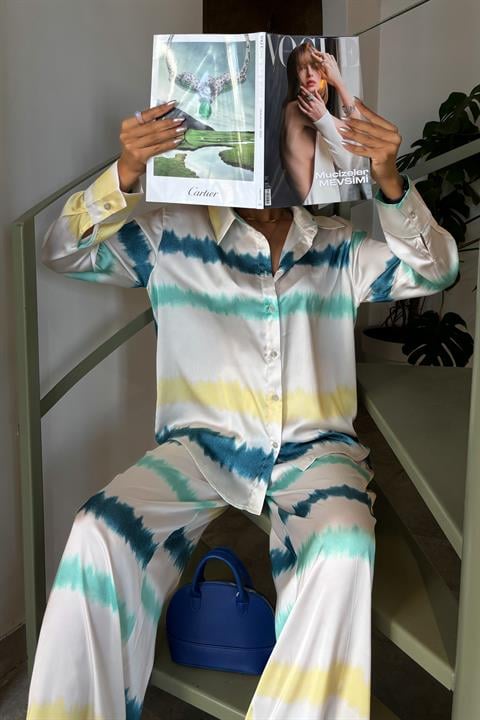 batik-desenli-salas-saten-takim-10048s--cc6b5