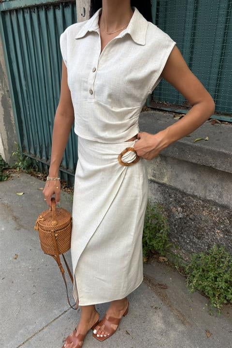 bluzu-buzgulu-ve-etegi-tokali-keten-ta-6d-f90