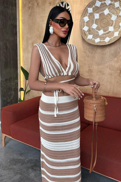 cizgili-bikini-ust-ve-etek-triko-takim--ebae-