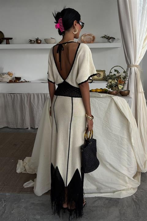 dantel-desenli-v-yaka-triko-elbise-284-00f248