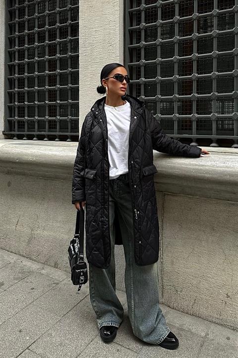 fermuar-ve-kapsonlu-uzun-kapitone-mont-048-b1