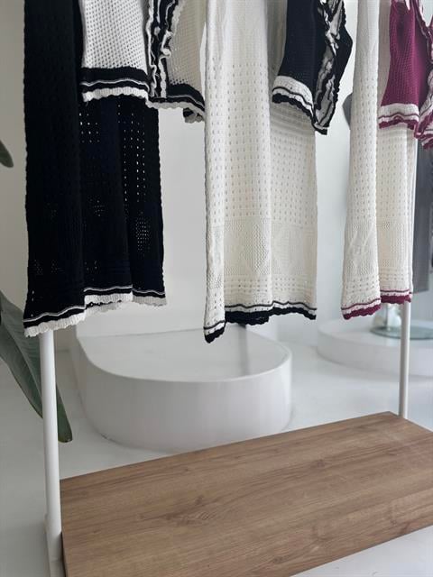 firfir-detayli-uzun-etekli-triko-takim-2d34c8