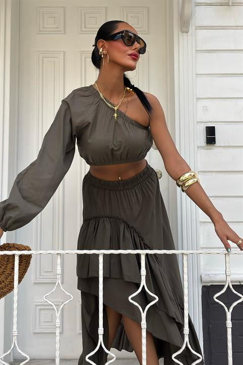 gipe-ve-lastik-detayli-tek-omuz-takim---9b8b-