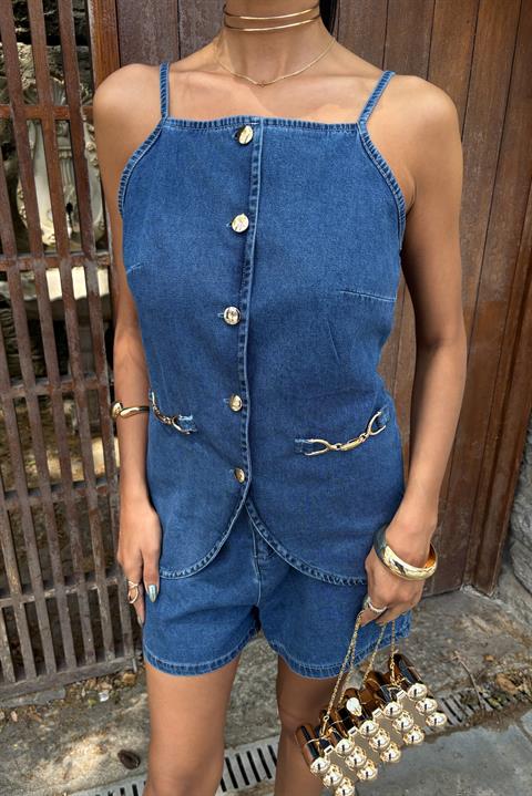 gold-aksesuarli-ve-dugmeli-sortlu-taki-34-4cf