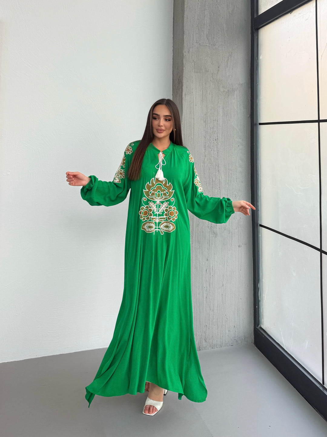 (4P.PACK) Boho Luxe Embroidered Maxi Dress