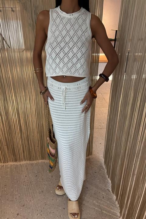 sirt-capraz-detay-ajurlu-triko-takim-1--4185-