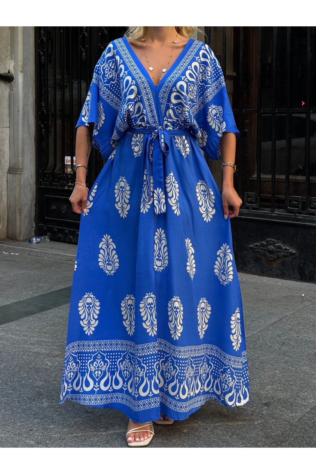 (4P.PACK) Printed V-Neck Belted Maxi Dress in Blue