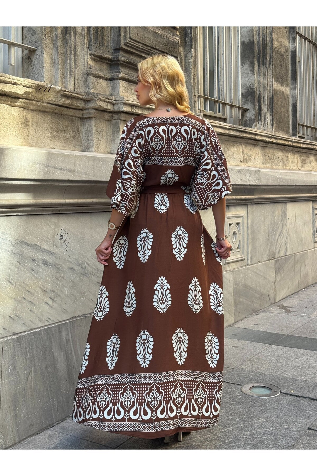 (4P.PACK) Printed V-Neck Belted Maxi Dress in Brown