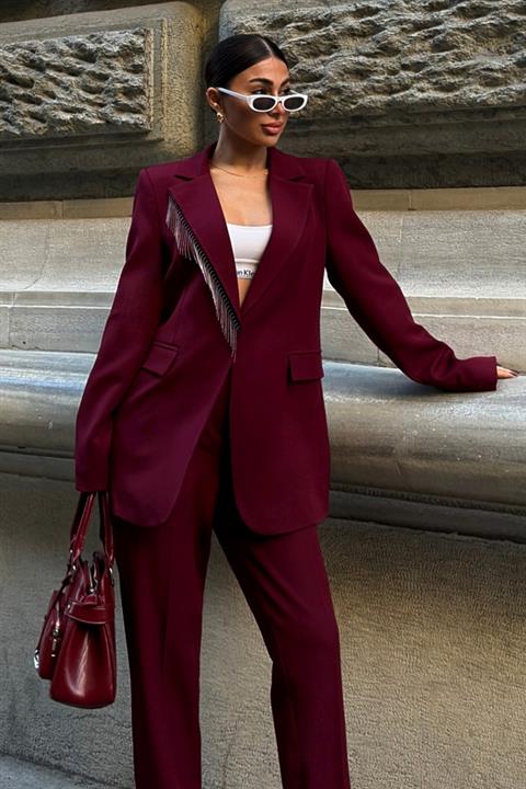 yaka-ve-pacalari-puskullu-takim-elbise--6b53-